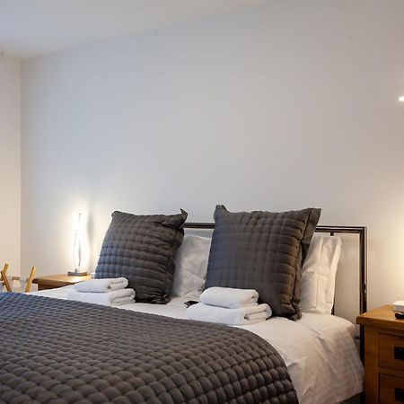 Keswick Ground Floor Apartment With Parking Екстериор снимка