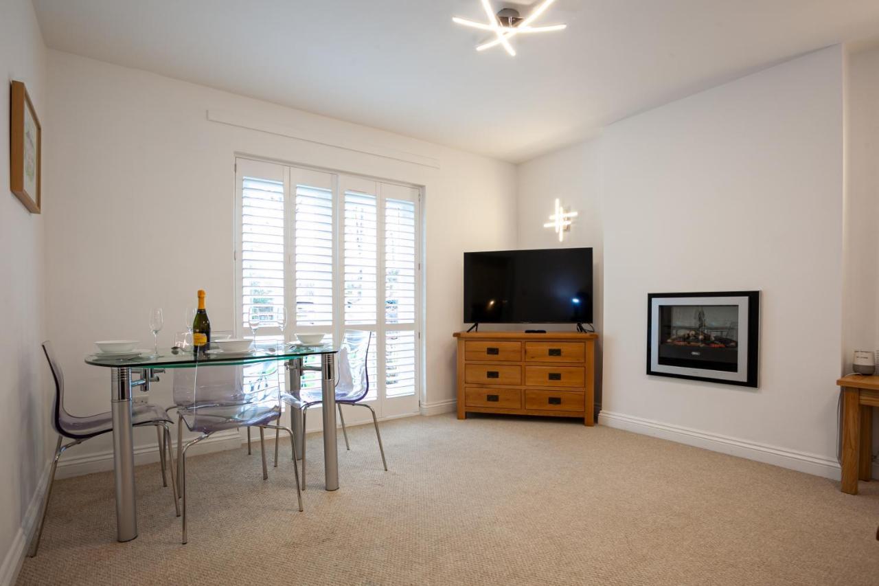 Keswick Ground Floor Apartment With Parking Екстериор снимка
